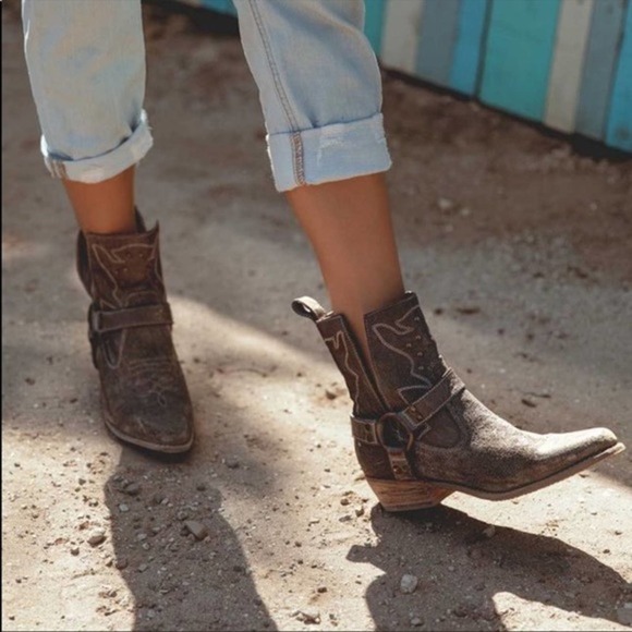 NWT BedStu Canada Western Cowboy Boots 9.5 - Picture 3 of 12